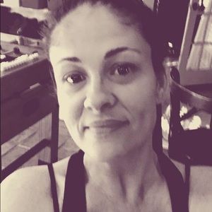 Meet your Posher, Leslie